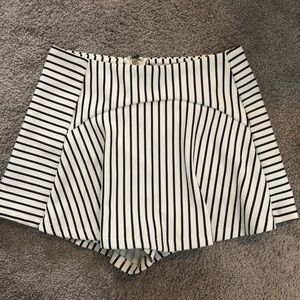 LF black and white striped skort